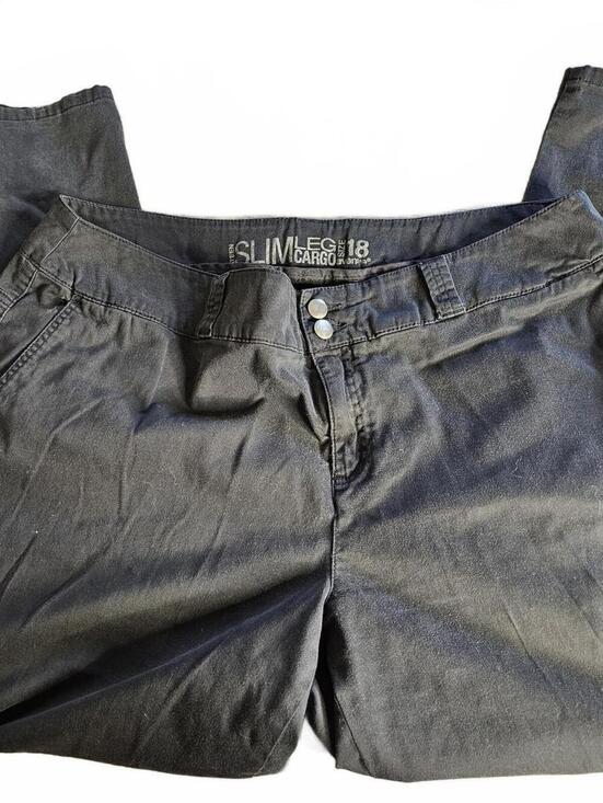 Other - Slim Leg Cargo Pants Size 18 Black